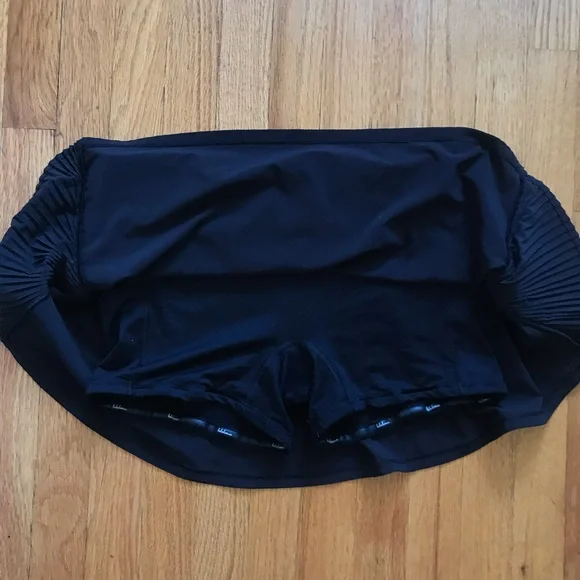Lululemon Play Off The Pleats Skirt